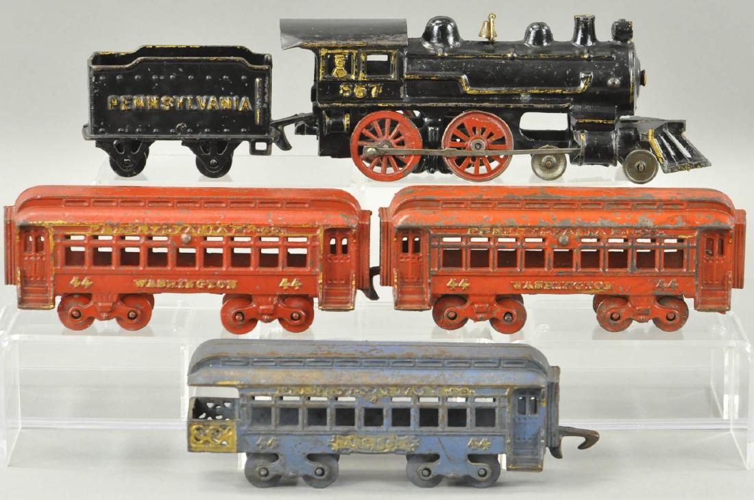 HUBLEY PENN PASSENGER TRAIN SET (1 of 2)