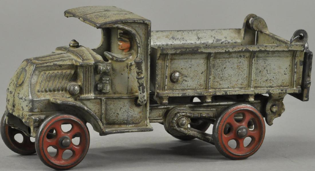 HUBLEY SPRING RELEASE DUMP TRUCK (1 of 4)