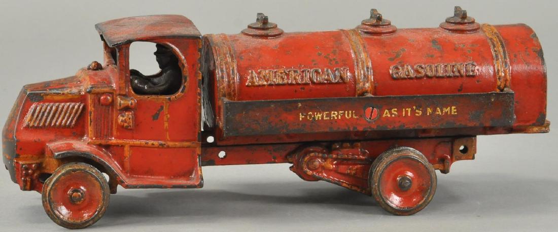 ARCADE MACK AMERICAN GASOLINE TRUCK (1 of 3)