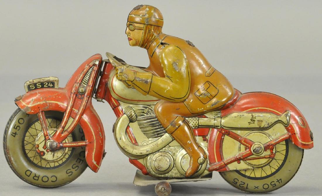 SALHEIMER & STRAUSS RACER CYCLE: 14. SALHEIMER & STRAUSS RACER CYCLE | Germany, attractive lithography and embossed tin create a realistic motor frame shape, rider posed in racing position. 7.5" l.