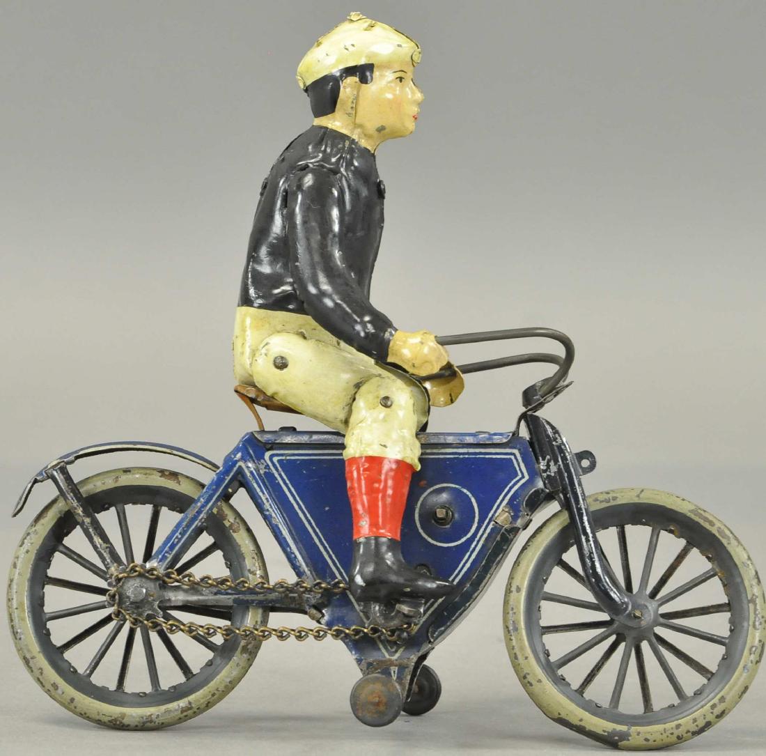 GUNTHERMANN BOY RIDING MOTORBIKE (1 of 3)