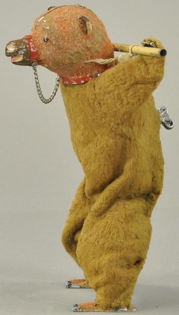 MARTIN PERFORMING BEAR (1 of 3)