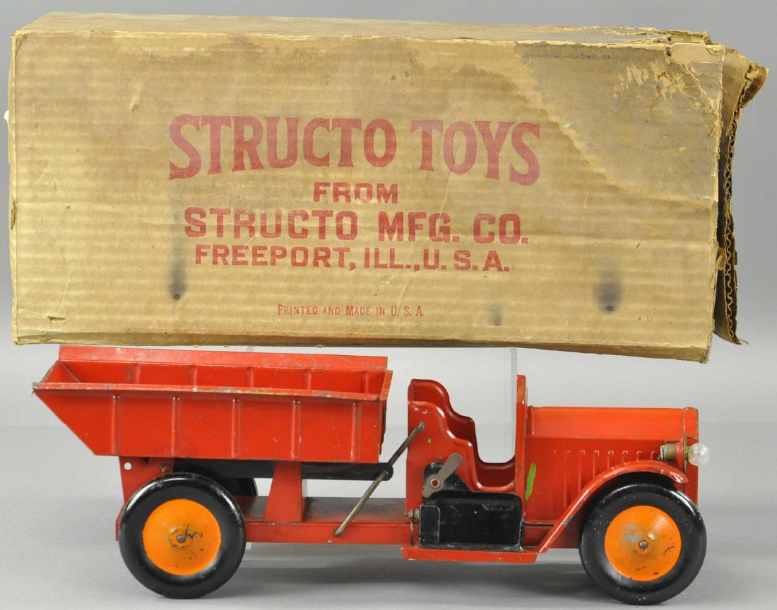 BOXED STRUCTO ELECTRIC HEADLIGHTS DUMP TRUCK (1 of 2)