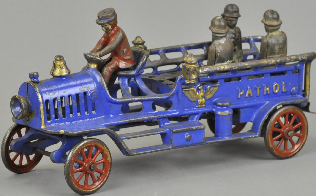 HUBLEY POLICE PATROL TRUCK (1 of 3)