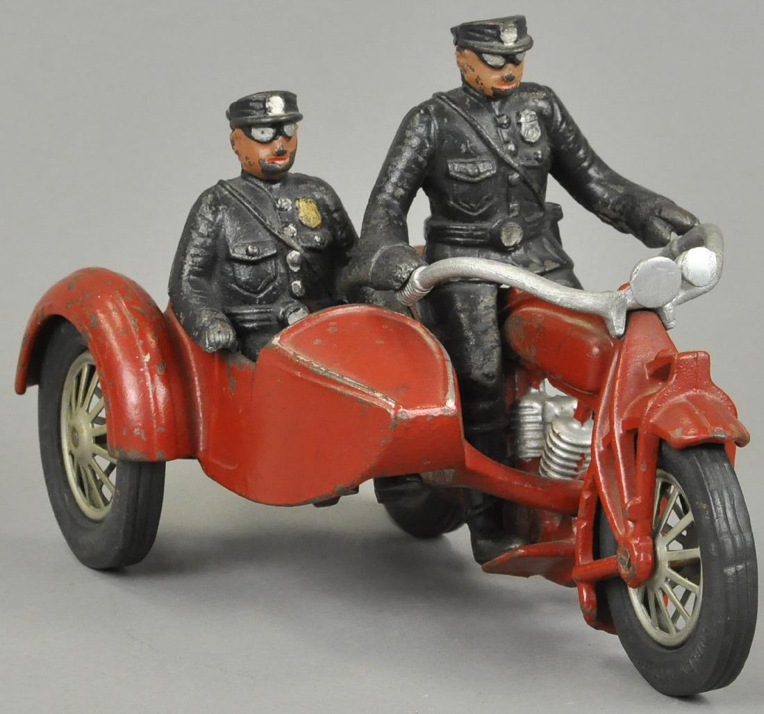HUBLEY INDIAN COP CYCLE SIDECAR (1 of 4)