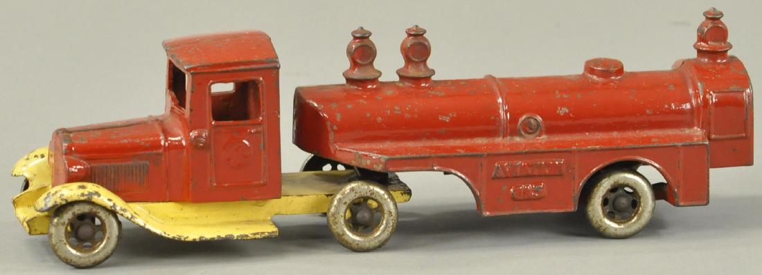 KILGORE AVIATION GASOLINE TRUCK (1 of 4)