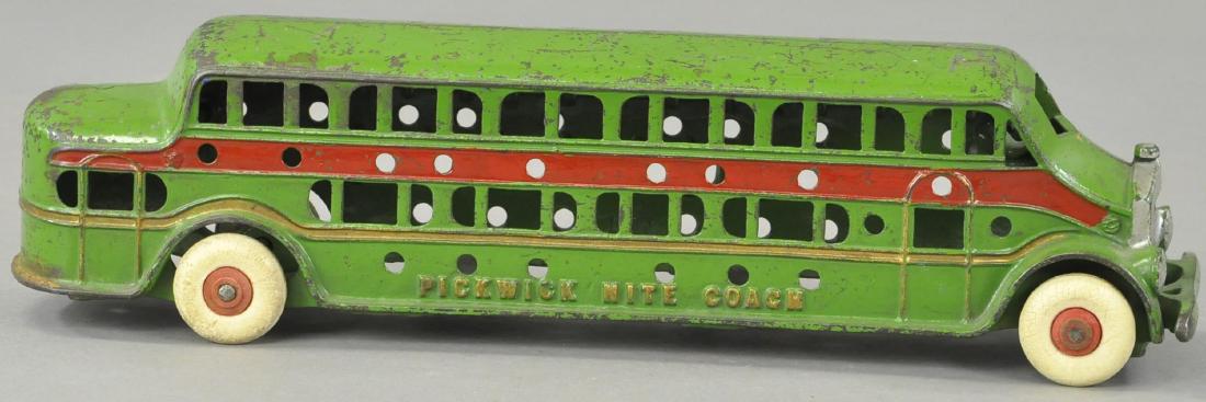 KENTON PICKWICK NITE COACH (1 of 4)