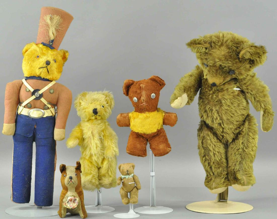 ASSORTED OF SIX STUFFED ANIMALS (1 of 2)