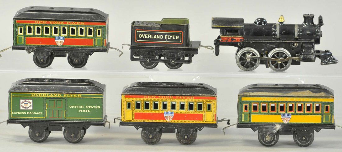 HAFNER WIND-UP PASSENGER SET (1 of 4)