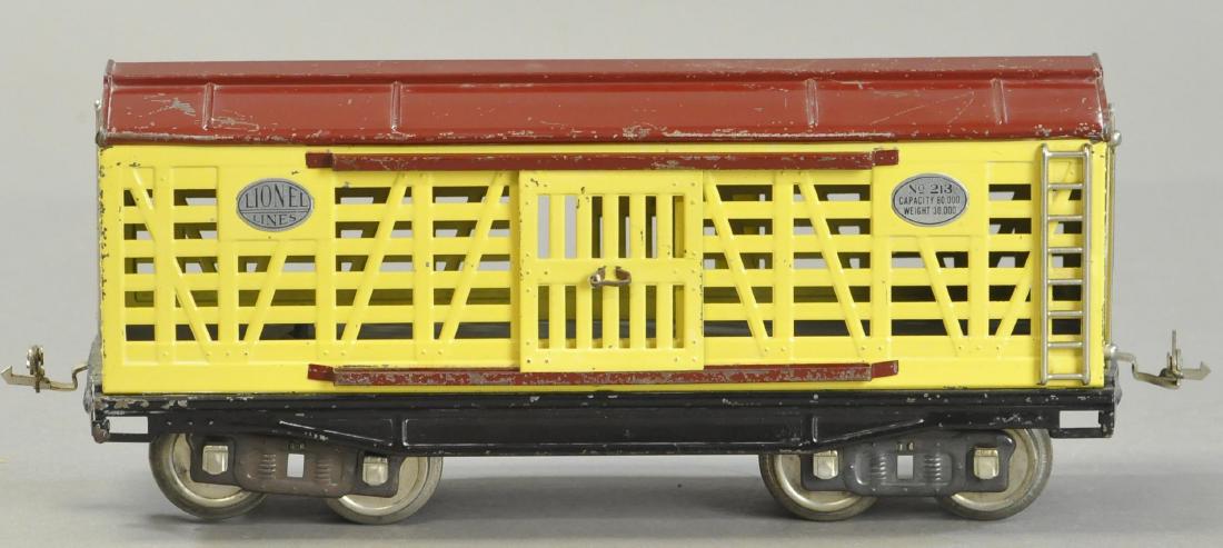 LIONEL NO.213 CATTLE CAR (1 of 3)