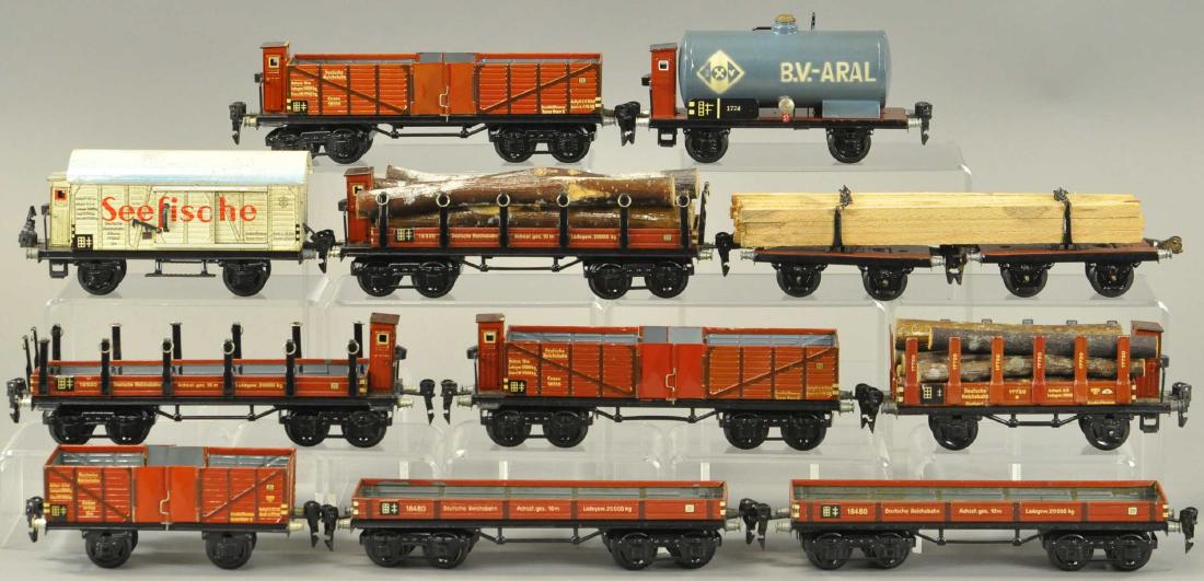 MARKLIN EUROPEAN FREIGHT WAGONS (1 of 3)