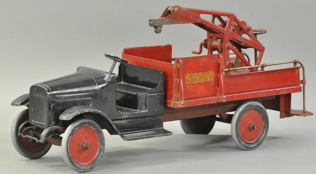 BUDDY L WRECKER TRUCK (1 of 3)