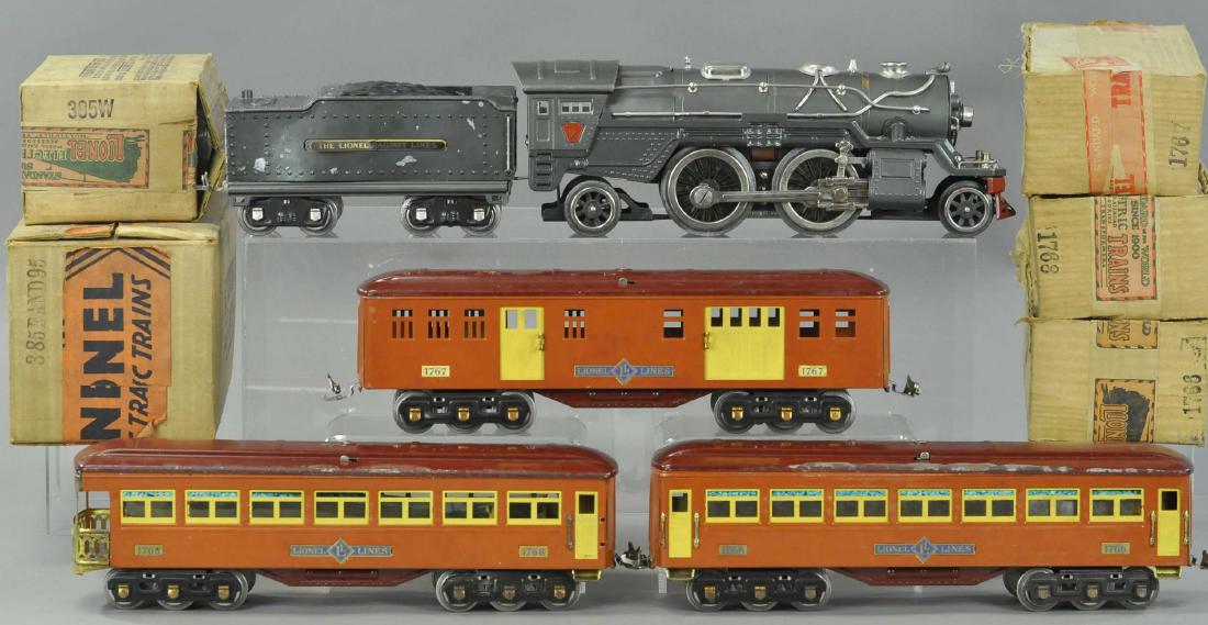 BOXED LIONEL NO.385W PASSENGER SET (1 of 3)