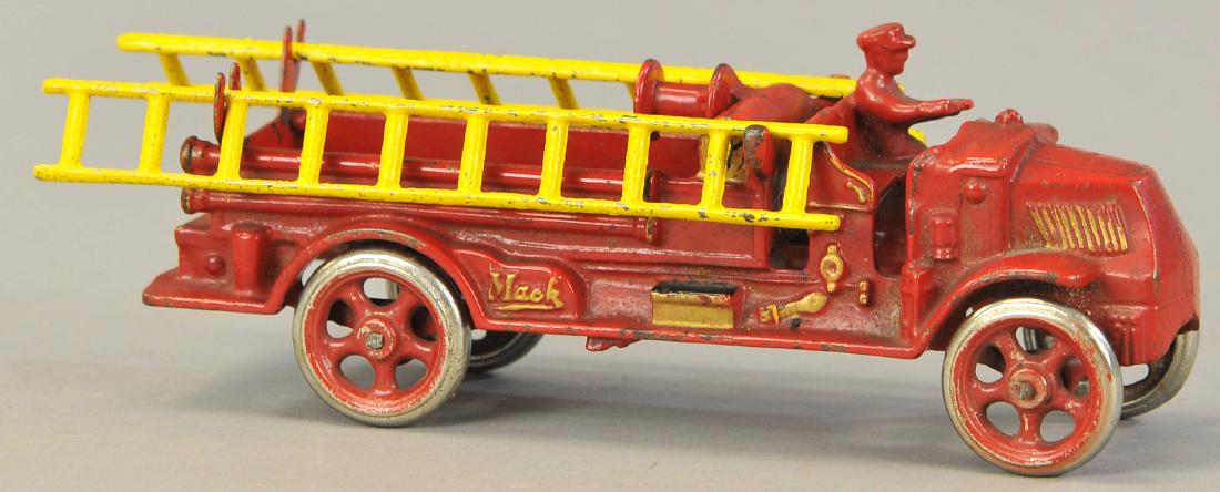 ARCADE MACK FIRE LADDER TRUCK (1 of 3)