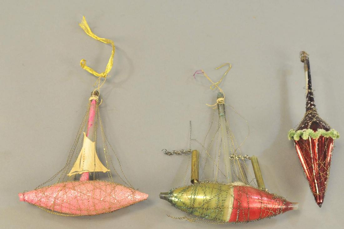 TWO BOATS AND PARISOL GLASS ORNAMENTS (1 of 2)