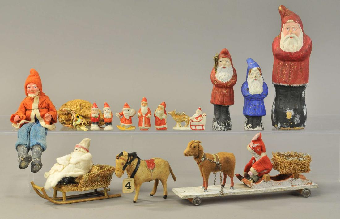 GROUPING OF GERMAN SANTAS (1 of 2)