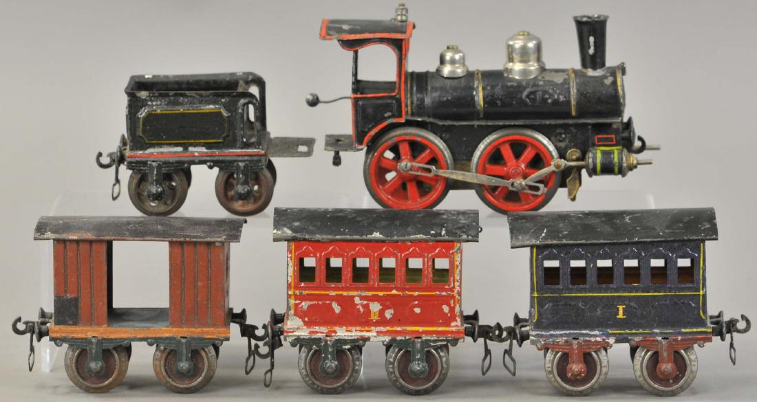 EARLY MARKLIN PASSENGER SET (1 of 3)