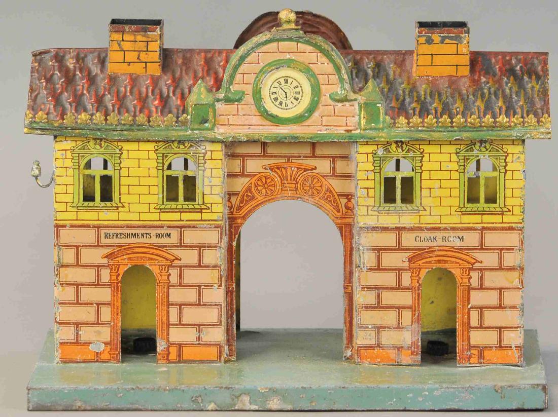 MARKLIN PASSENGER STATION (1 of 3)