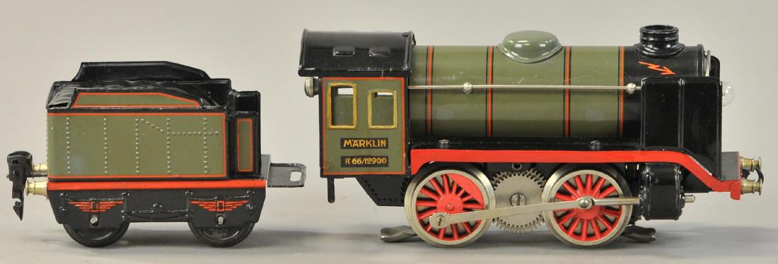 MARKLIN R66 LOCOMOTIVE (1 of 3)
