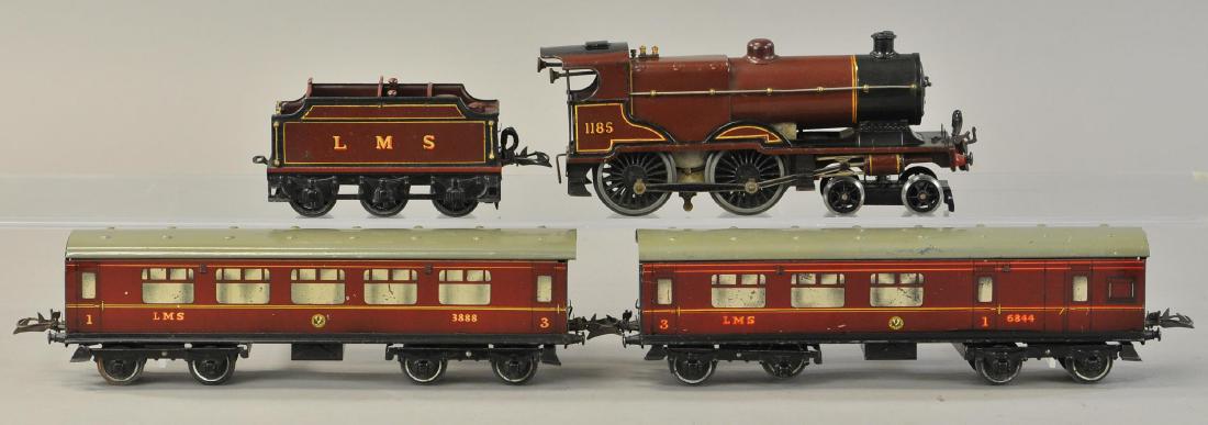 HORNBY LMS PASSENGER SET (1 of 3)