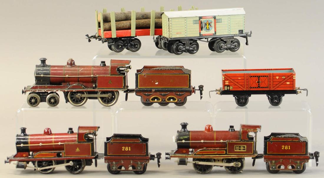 GROUP OF MARKLIN LOCOMOTIVES AND GERMAN FREIGHTS (1 of 2)