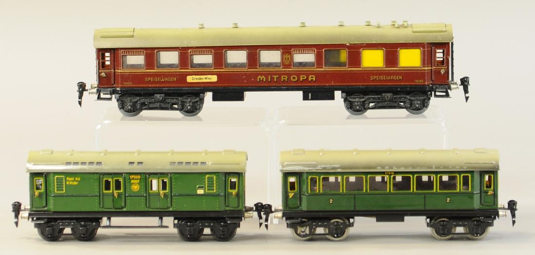 THREE MARKLIN PASSENGER CARS (1 of 2)
