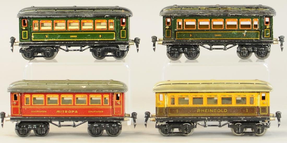 PRE-WAR MARKLIN PASSENGER CAR SET (1 of 2)