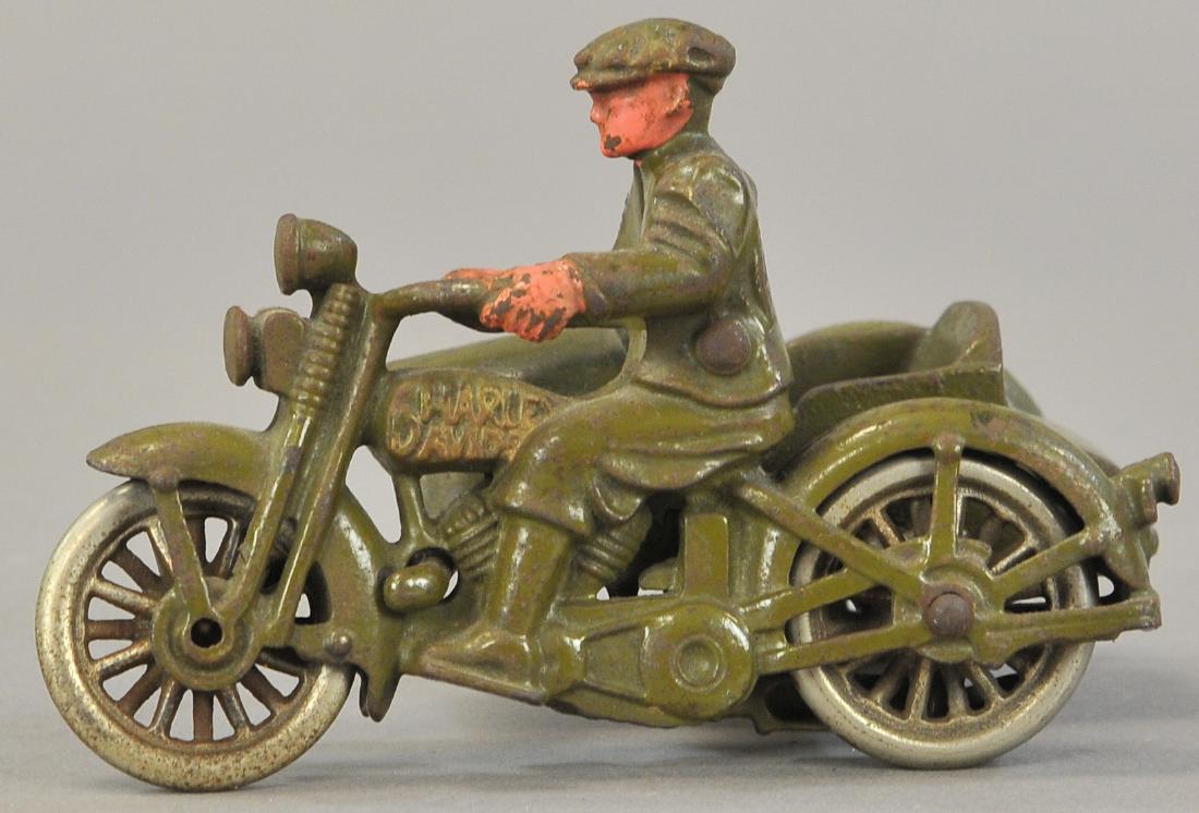 HUBLEY HARLEY CIVILIAN CYCLE W/ SIDECAR (1 of 3)