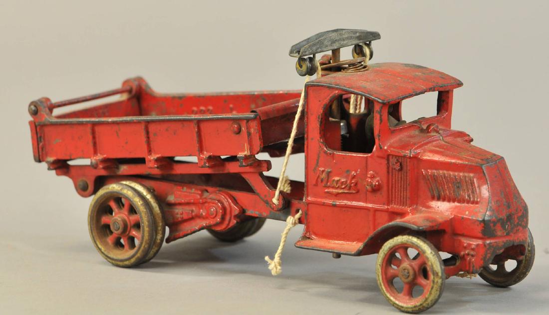 ARCADE MACK T-BAR DUMP TRUCK (1 of 3)