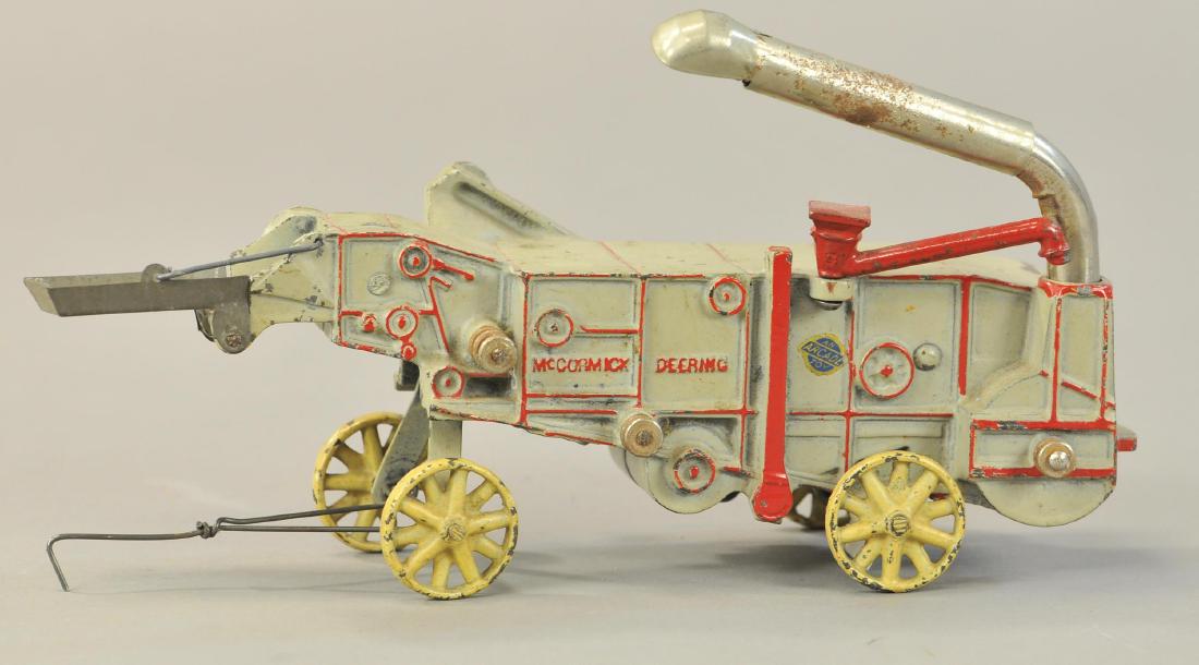 ARCADE MCORMICK DEERING THRESHER (1 of 3)