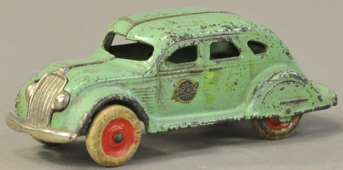 ARCADE CHRYSLER AIRFLOW (1 of 3)