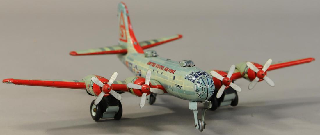 TIN FRICTION YONEZAWA BK250 B-29 BOMBER AIR PLANE (1 of 3)