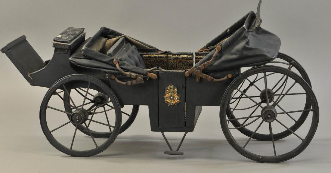 SALESMAN SAMPLE WOODEN CARRIAGE (1 of 4)