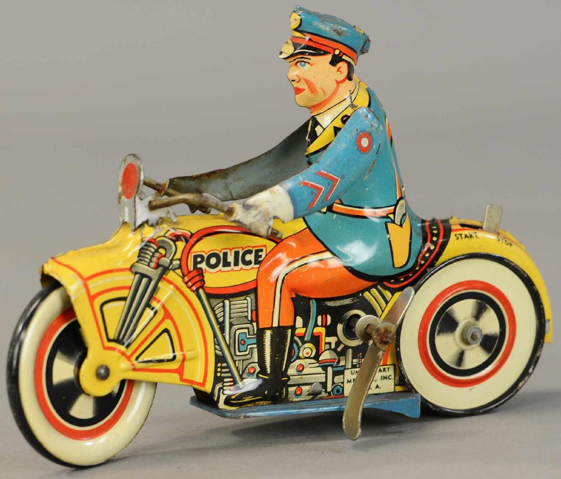 UNIQUE ART DAREDEVIL POLICE MOTORBIKE (1 of 3)