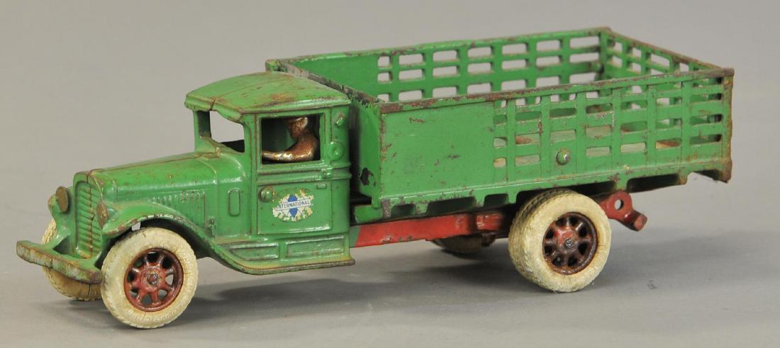 ARCADE IH STAKE TRUCK (1 of 3)