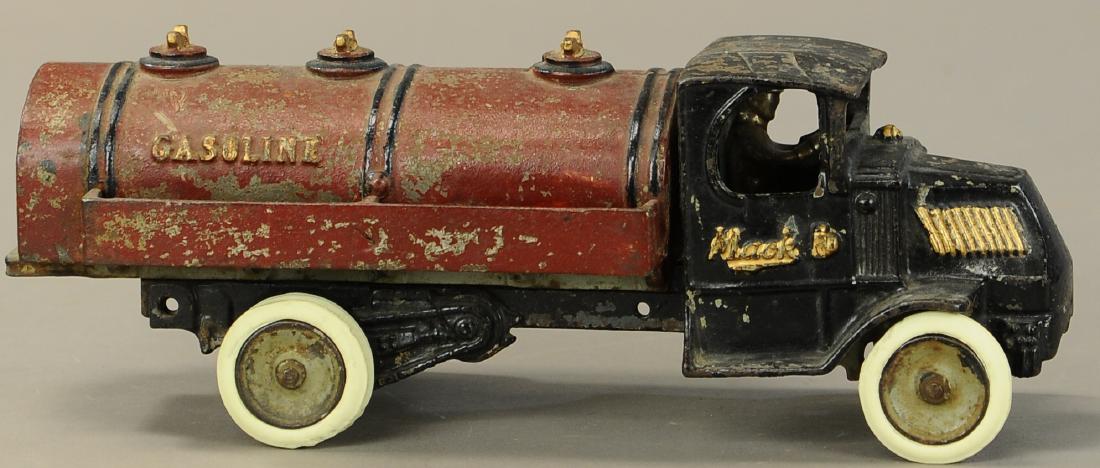 ARCADE GASOLINE TRUCK (1 of 3)