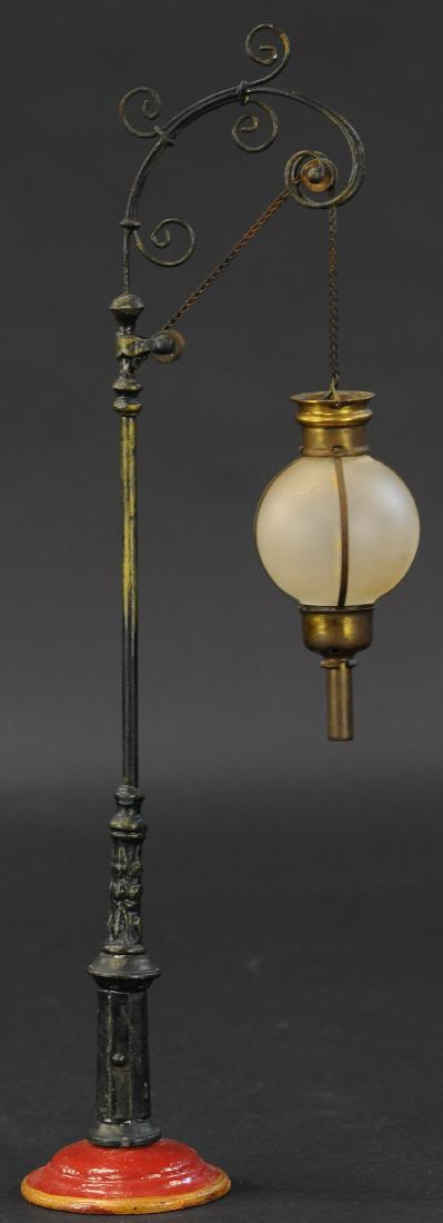 TALL MAKRLIN STREET LAMP: 610. TALL MAKRLIN STREET LAMP | 18" h.