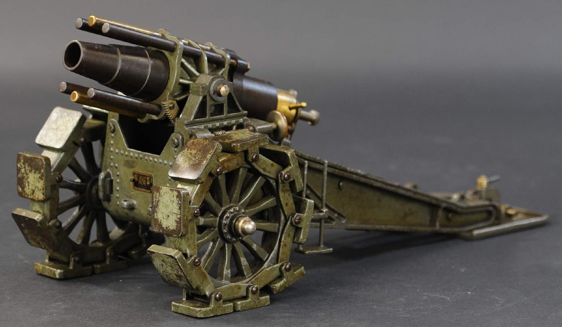 LARGE MARKLIN HOWITZER CANNON