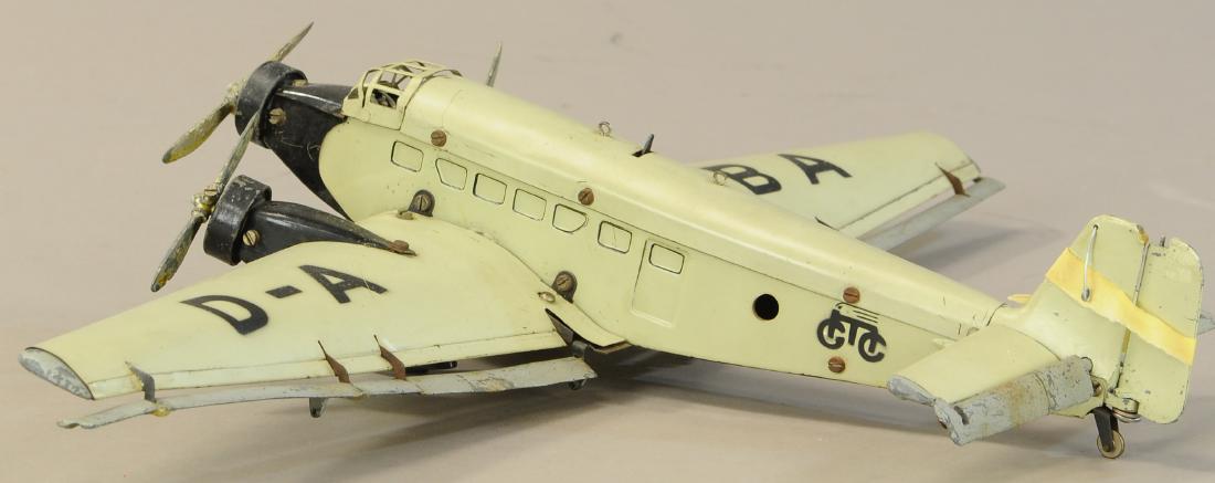 MARKLIN TRI-MOTOR AIRPLANE (1 of 4)