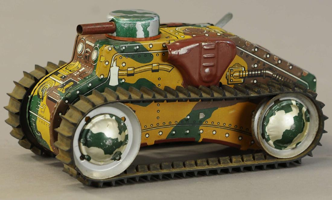 CRAWLING ARMY TANK (1 of 3)