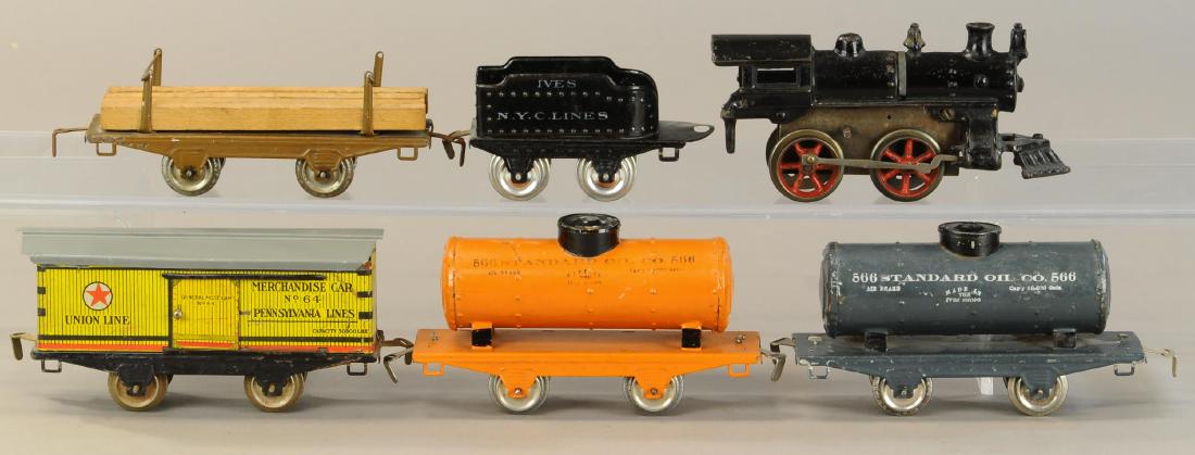 EARLY IVES FREIGHT SET (1 of 4)