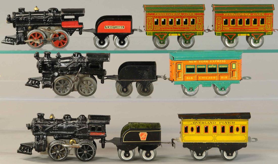 THREE WIND UP AMERICAN FLYER SETS (1 of 4)