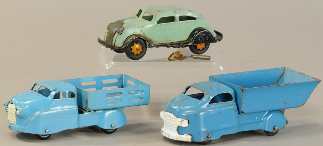 MARX AIRFLOW & TWO WYANDOTTE WORK TRUCK (1 of 2)