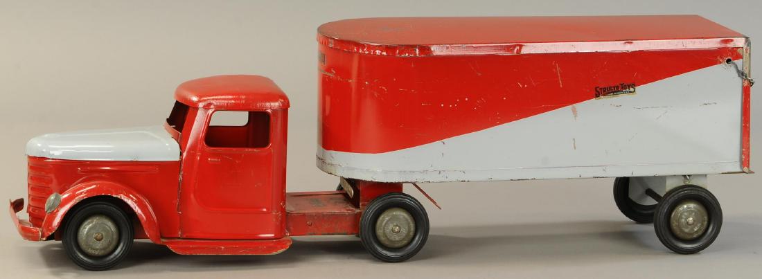 STRUCTO TRACTOR TRAILER SEMI: 617. STRUCTO TRACTOR TRAILER SEMI | 25" l. | Hood black lights well, (VG-Exc. Cond.) | $400 - $600