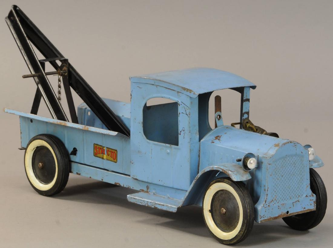 structo tow truck