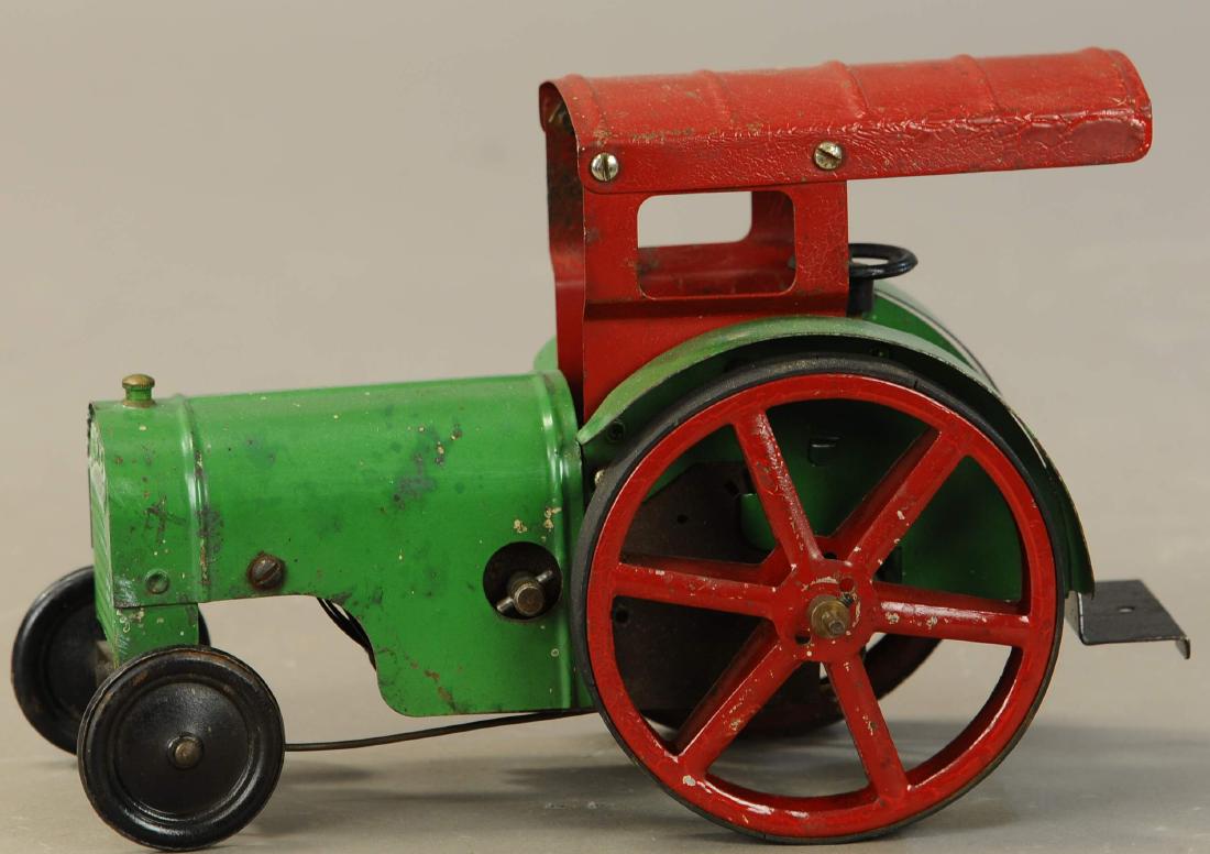 LARGE STRUCTO TRACTOR W/ CANOPY: 707. LARGE STRUCTO TRACTOR W/ CANOPY | 11" l. | (Exc. Cond.) | $300 - $500