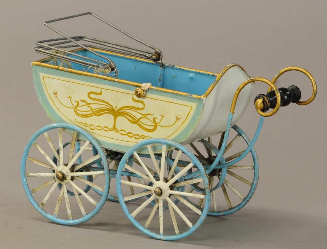 MARKLIN BABY CARRIAGE: 1127. MARKLIN BABY CARRIAGE | 8" l. | (Exc. Cond.) | $1,500 - $2,000
