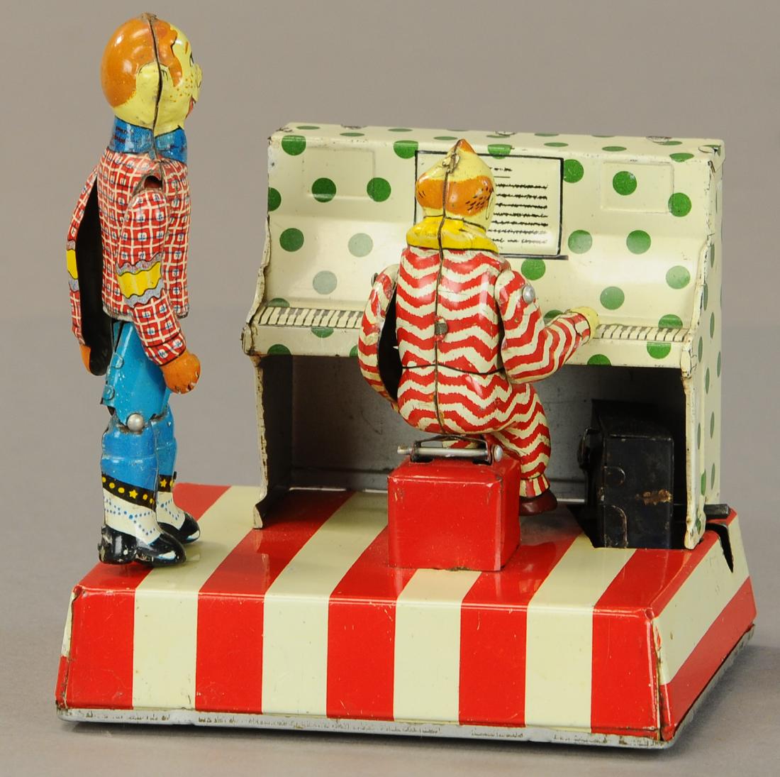 LINEMAR HOWDY DOODY PIANO BAND: 1241. LINEMAR HOWDY DOODY PIANO BAND | 5.5" l. | (Exc. - Pristine Cond.) | $1,000 - $1,500