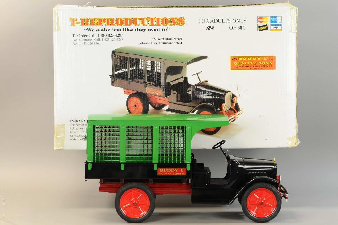 BOXED T REPRODUCTION BUDDY L RAILWAY EXPRESS: 633. BOXED T REPRODUCTION BUDDY L RAILWAY EXPRESS | 26" l. | Contemporary example. | $250 - $500