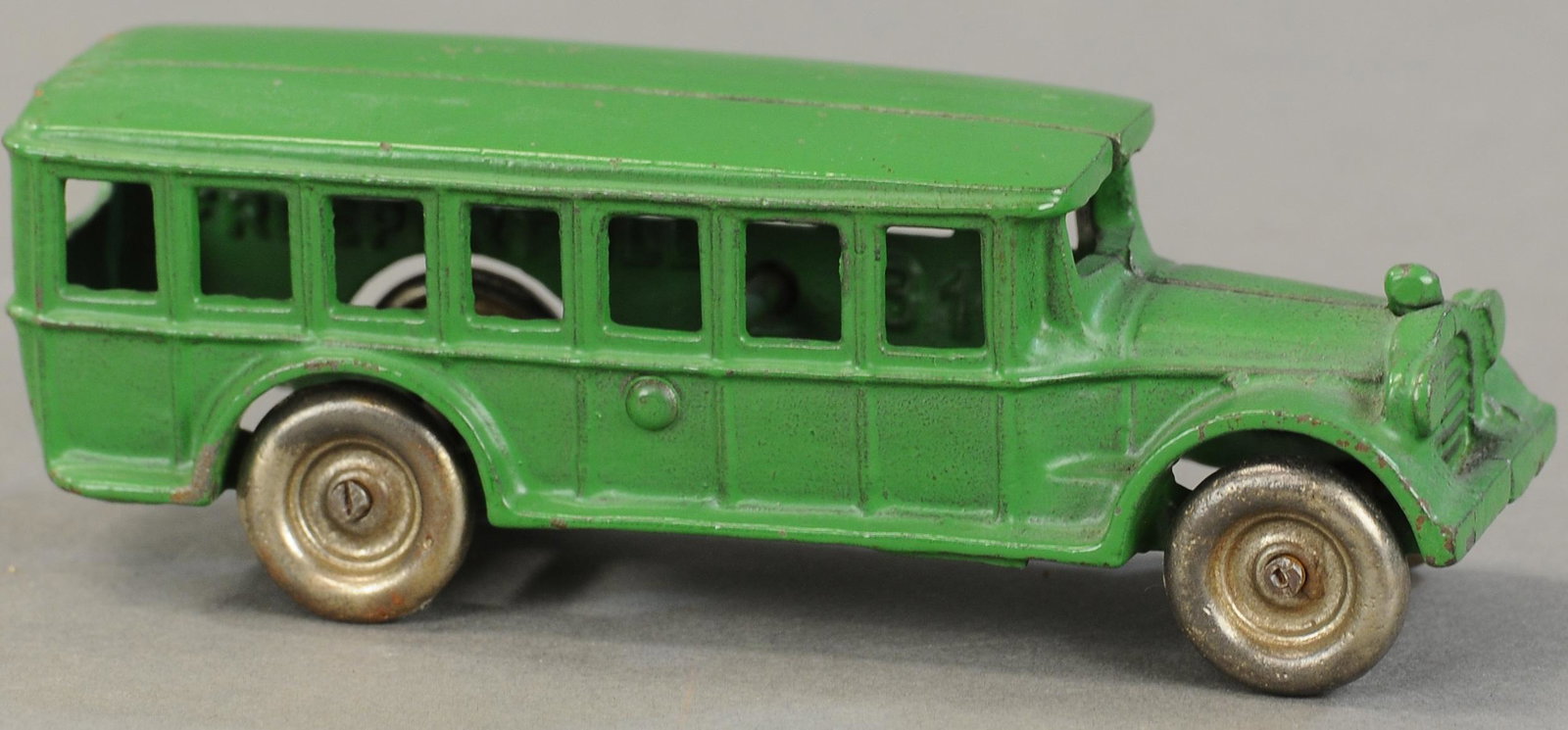 SMALL ARCADE INTERURBAN BUS: 418. SMALL ARCADE INTERURBAN BUS | 5" l. | (Exc. - Pristine Cond.) | $300 - $500